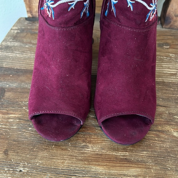 Carlos Santana Shoes - Picture 7 of 8